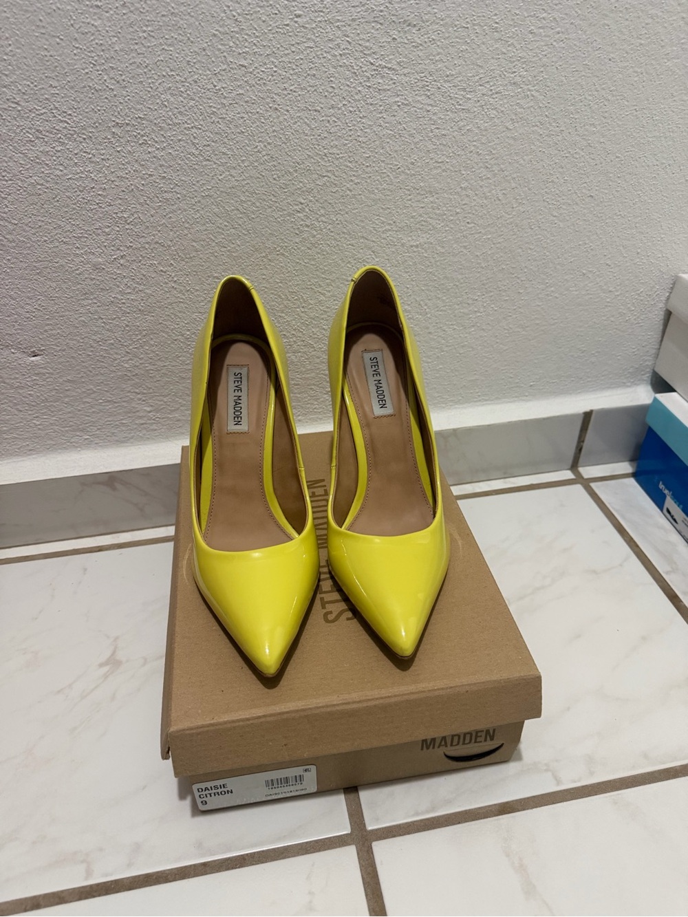Steve Madden Bright Yellow Patent Pointed Toe Pumps